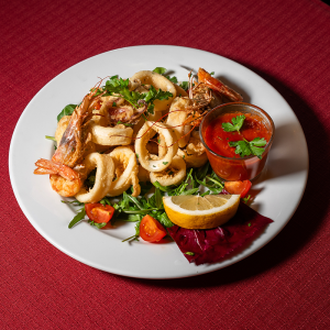 Frittura di calamari e gamberi*