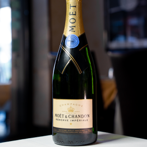 Champagne Moet & Chandon